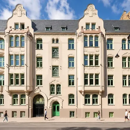 Sheffel Courtyard Residences - Elite