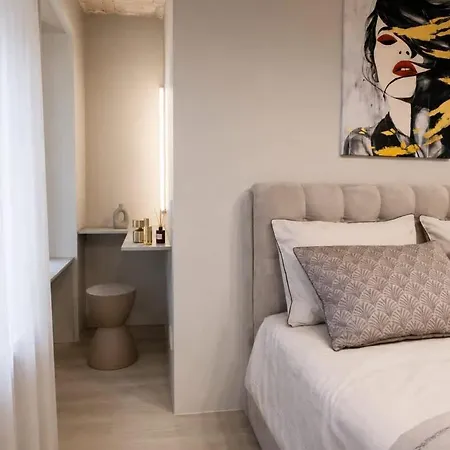 Sheffel Courtyard Residences - Elite
