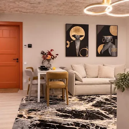 Sheffel Courtyard Residences - Elite Riga